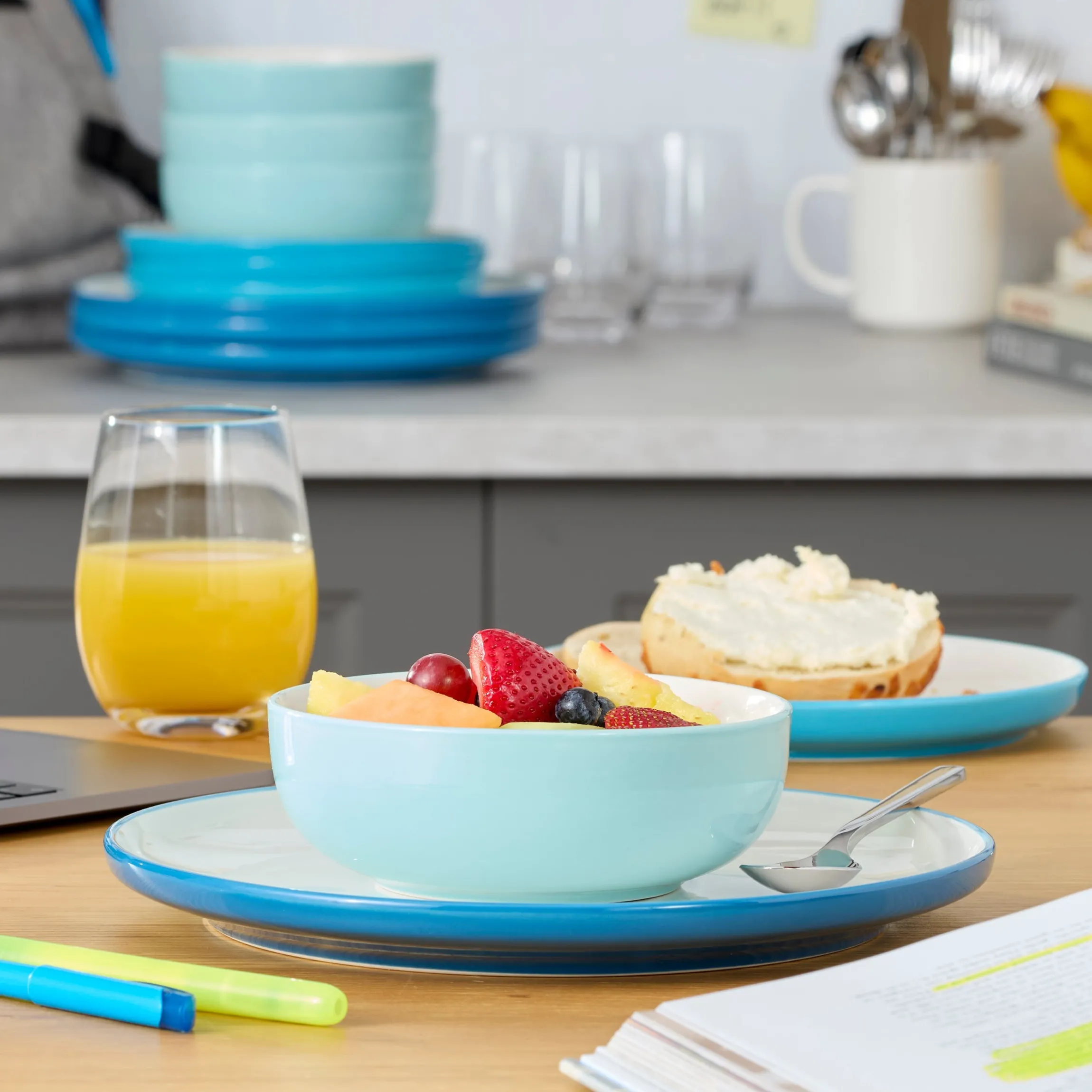 24 Seven Colors Turquoise 12-Piece Dinnerware Set