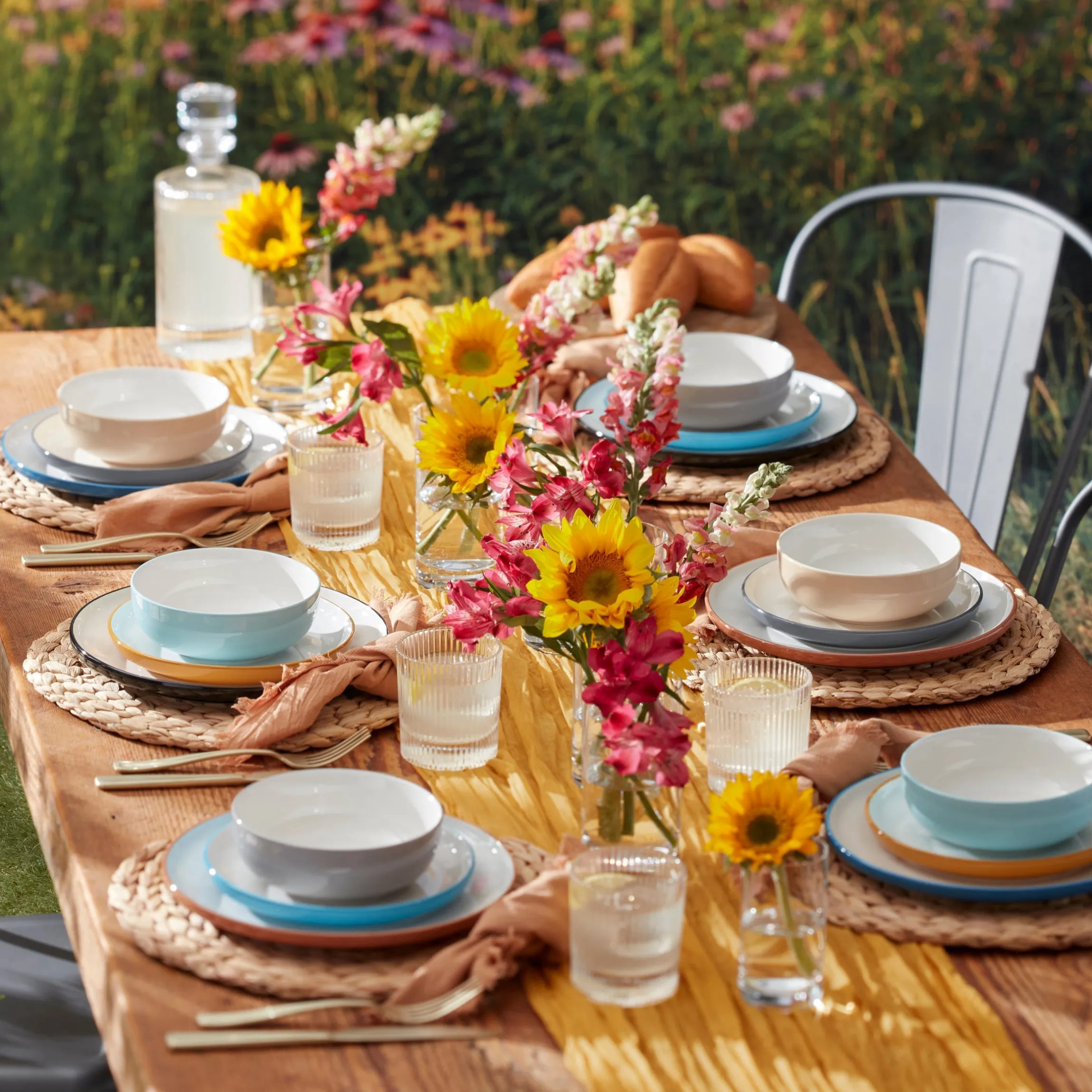 24 Seven Colors Turquoise 12-Piece Dinnerware Set