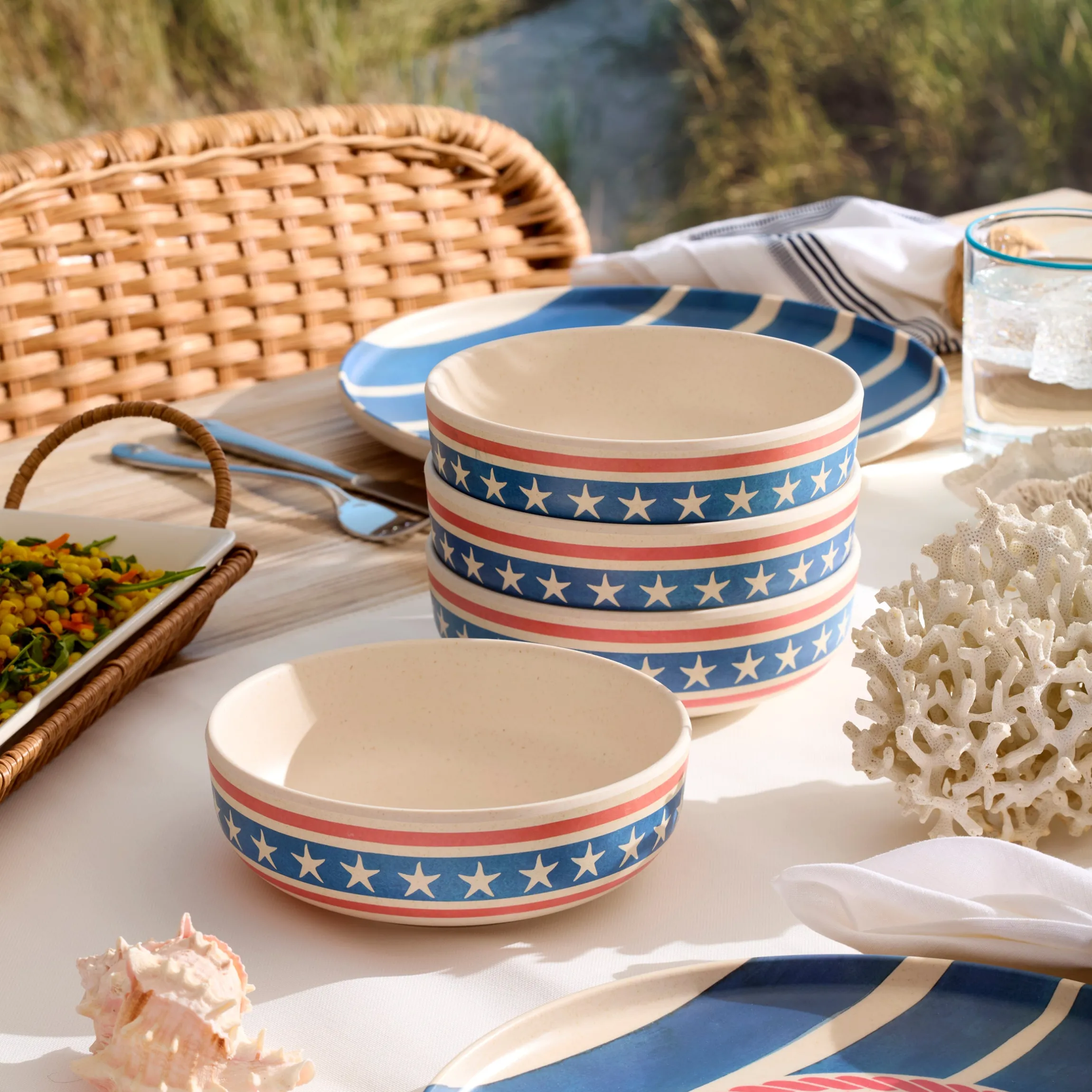 24 Seven Melamine Aweigh We Go 18-Piece Dinnerware Set