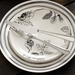 Sketchbook 12-Piece Dinnerware Set