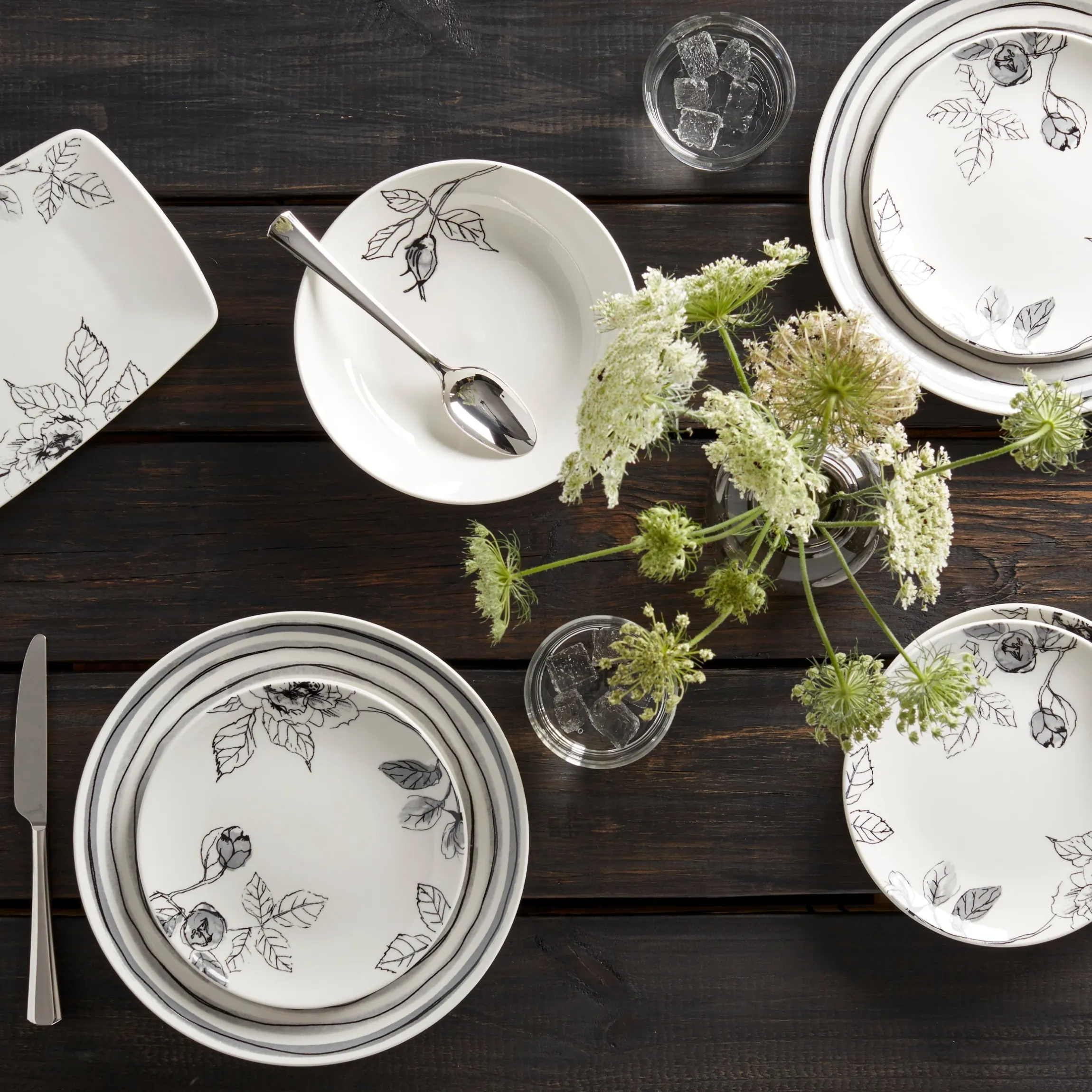 Sketchbook 12-Piece Dinnerware Set