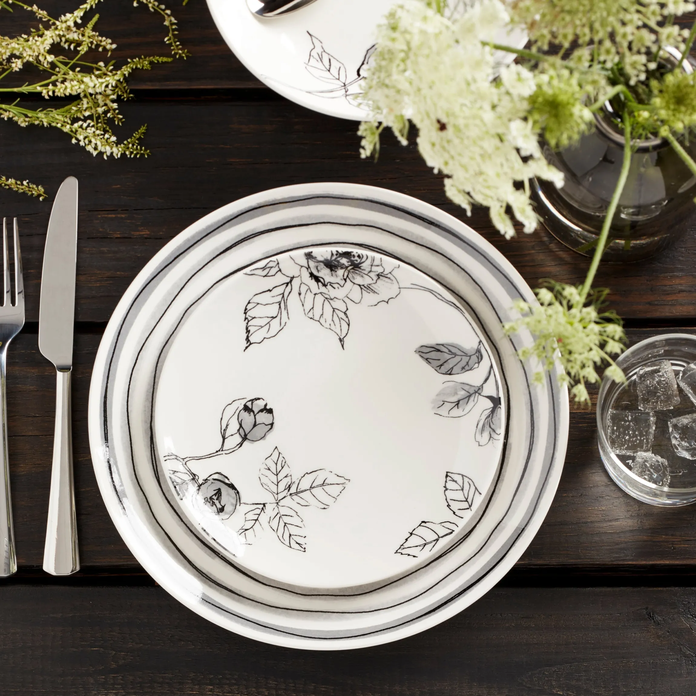 Sketchbook 12-Piece Dinnerware Set