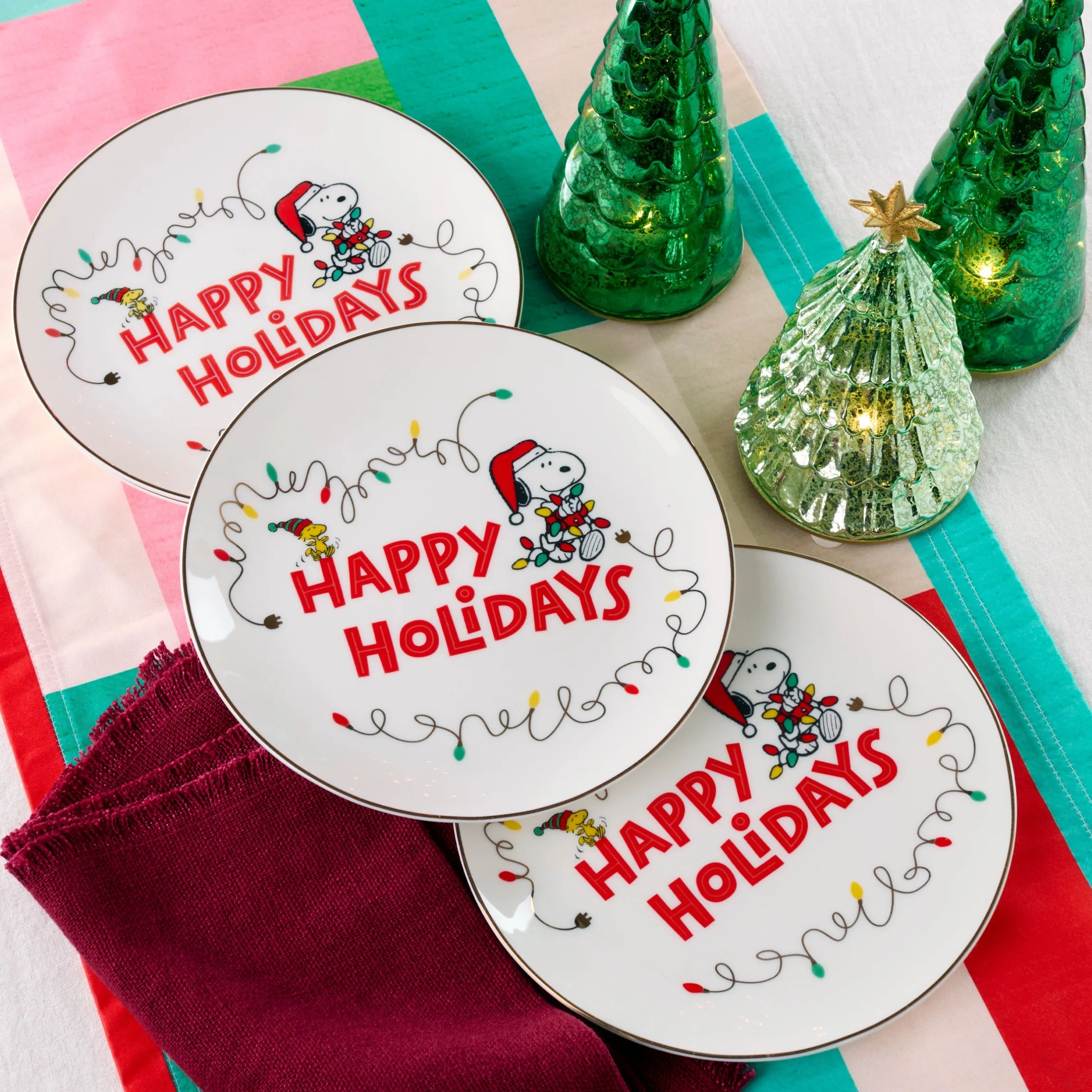 Snoopy Christmas Accent Plates, Set of 4