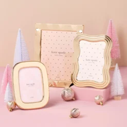 South Street Gold 8x10 Scallop Photo Frame