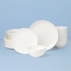 Studio 1414 Coupe 24-Piece Dinnerware Set