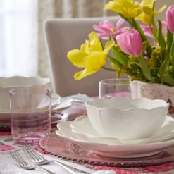 Studio 1414 Scallop 12-Piece Dinnerware Set