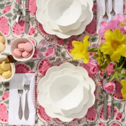 Studio 1414 Scallop 12-Piece Dinnerware Set
