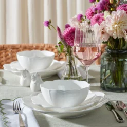 Studio 1414 Scallop 12-Piece Dinnerware Set