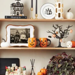 Welcome Great Pumpkin Figurine