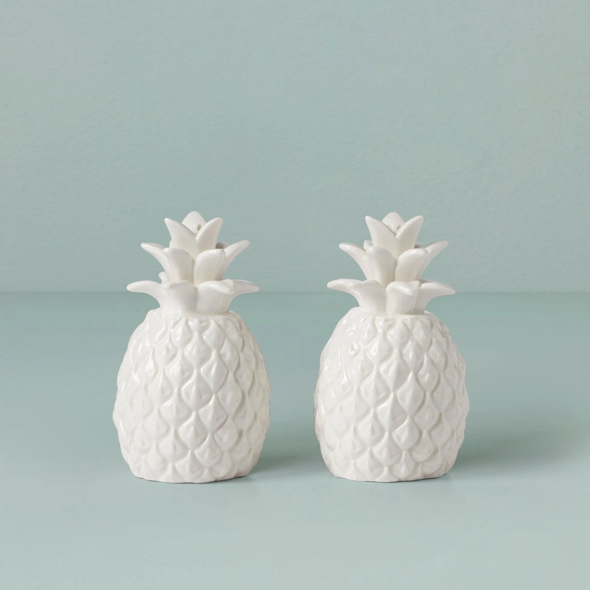 Wicker Creek Pineapple Salt & Pepper Set